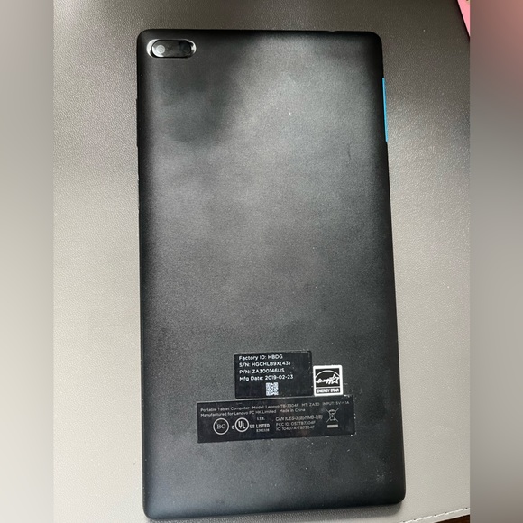 Lenovo 2019 Tablet, works! Already factory reset and ready to use - Picture 2 of 6
